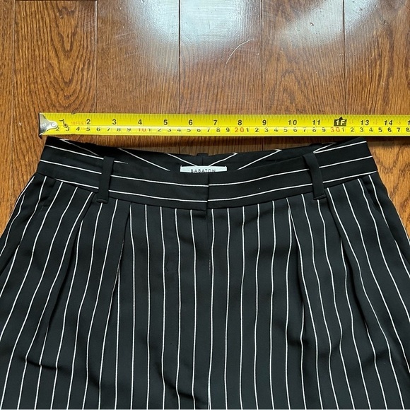 Aritzia Babaton Modesto Black White Pinstripe Straight Leg Trouser Pants - Sz 6 - Picture 13 of 16